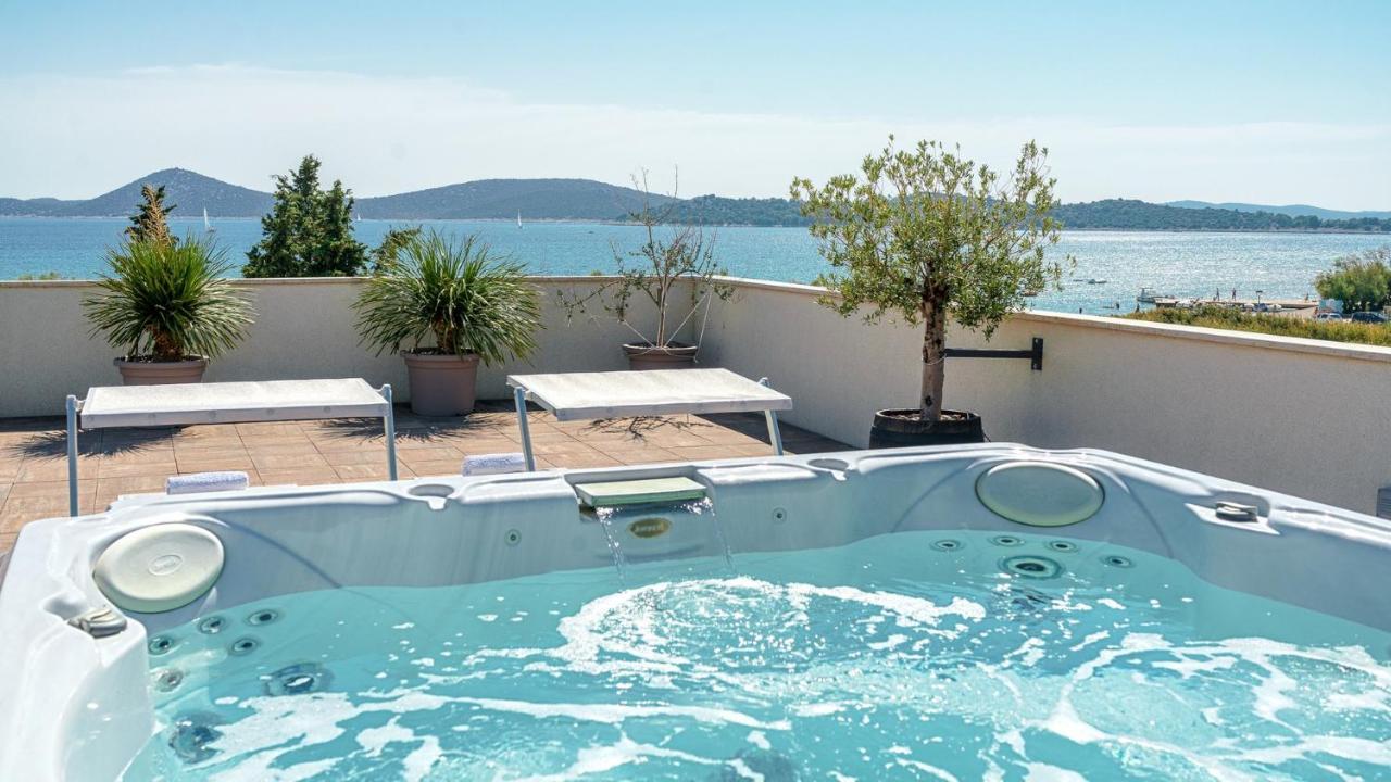 Apartments Luka Водице Екстер'єр фото