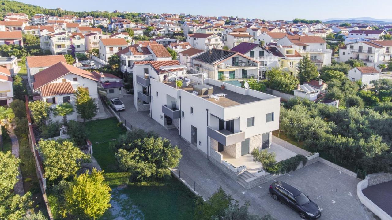 Apartments Luka Водице Екстер'єр фото