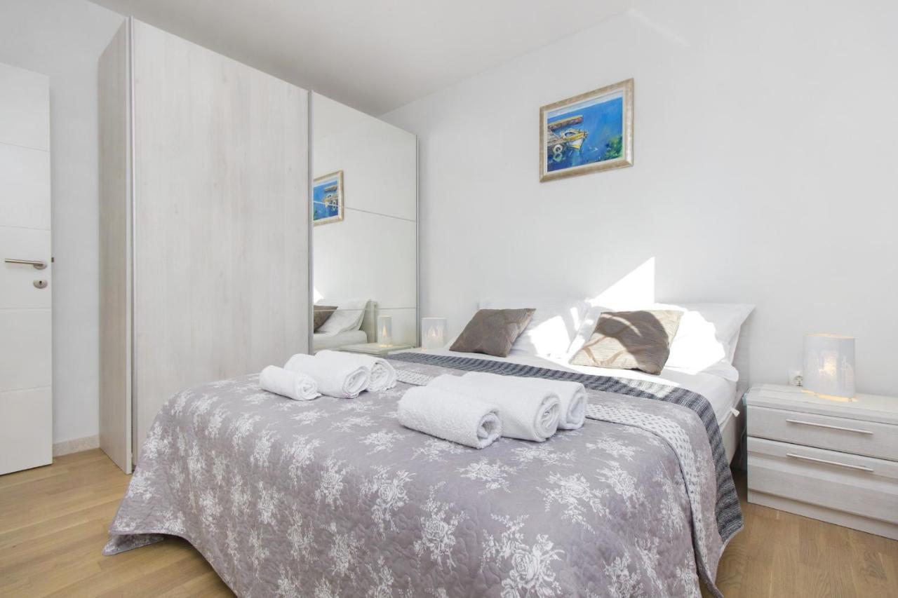 Apartments Luka Водице Екстер'єр фото
