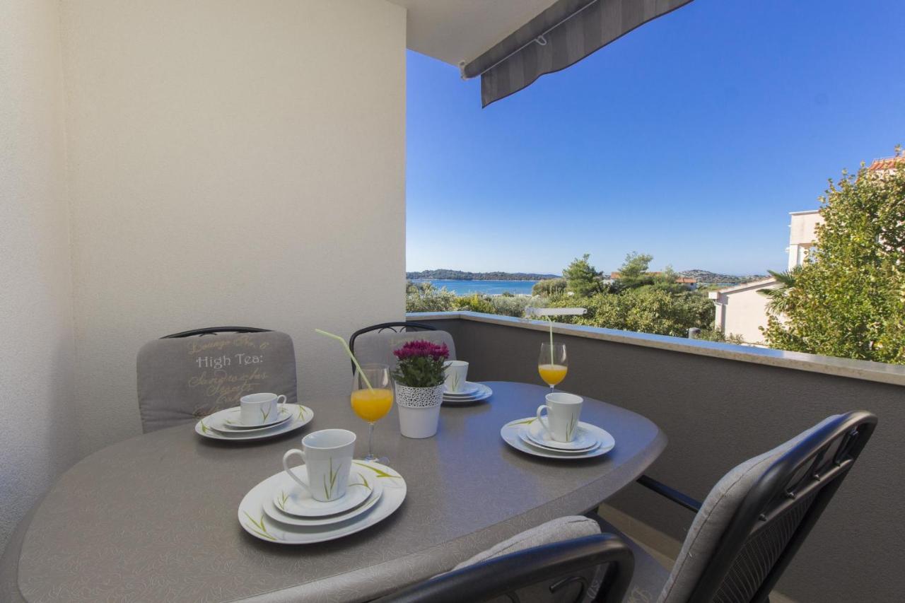 Apartments Luka Водице Екстер'єр фото