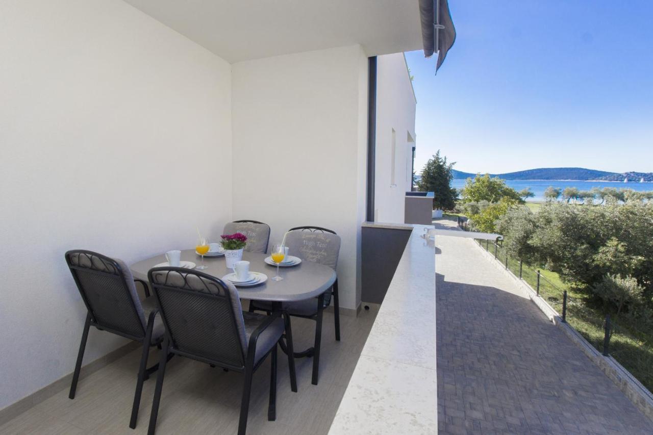 Apartments Luka Водице Екстер'єр фото
