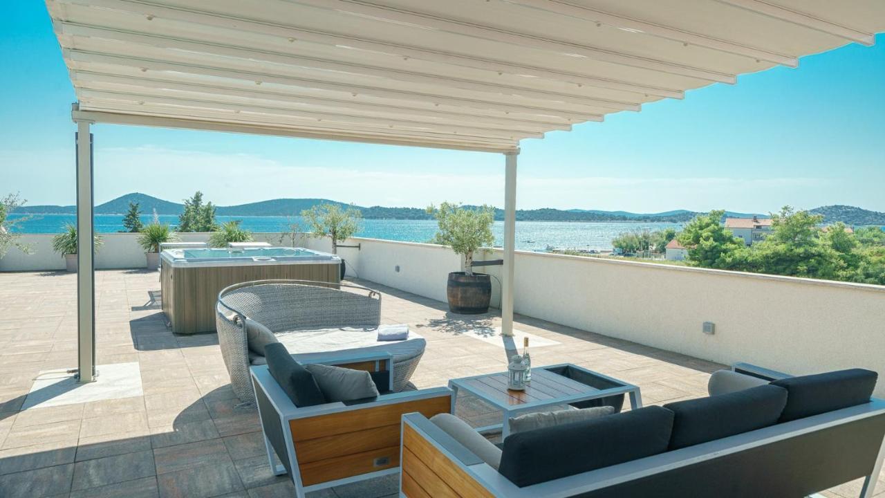 Apartments Luka Водице Екстер'єр фото