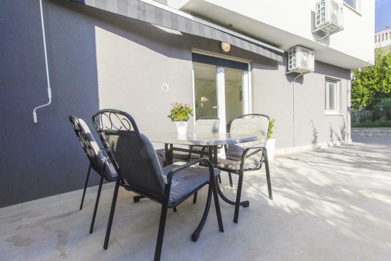 Apartments Luka Водице Екстер'єр фото